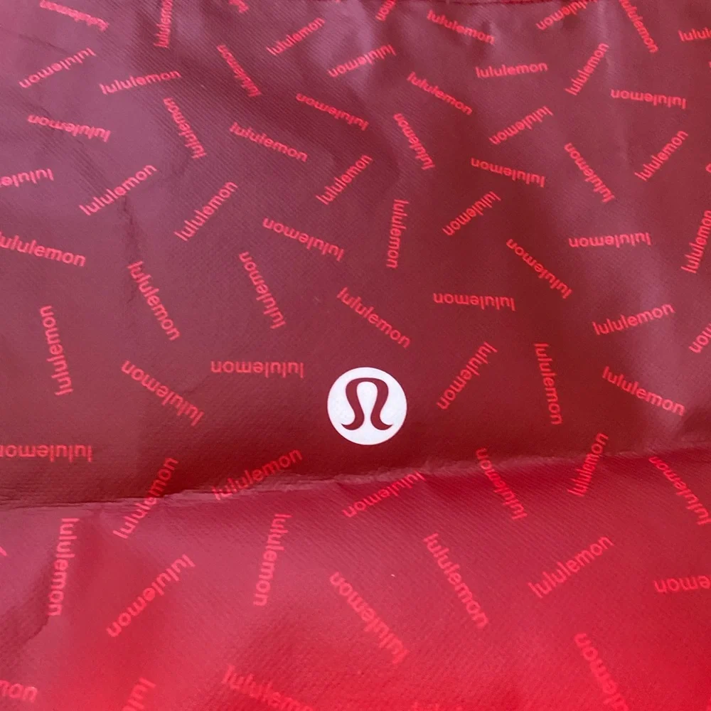 Lululemon reusable shopping bags